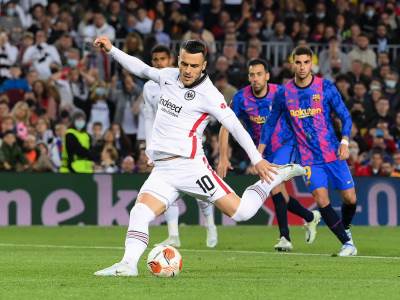  filip kostic sokirao veliku barselonu svojim golovima  