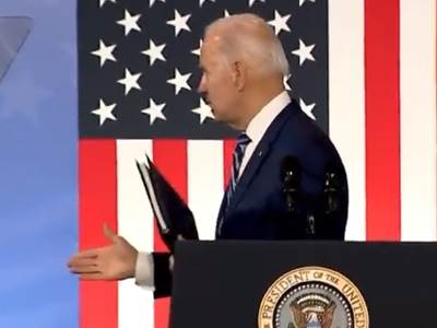  dzo bajden gaf na konferenciji 