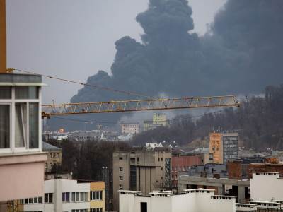  rusi izveli mocan raketni napad na lavov  