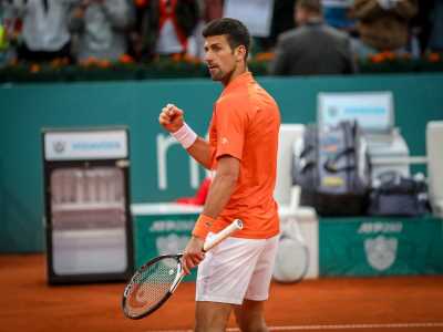  djokovic sa dvije rijeci podigao publiku na noge  