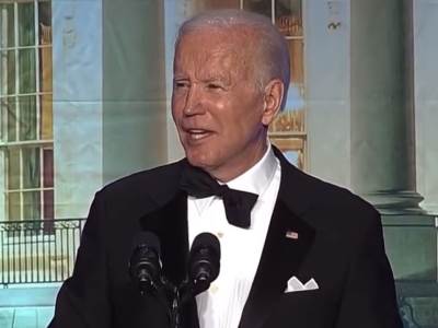  džo bajden govorio na gala večeri udruženja dopisnika bijele kuće 