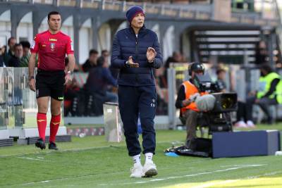  sinisa mihajlovic izasao a teren 