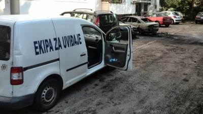  U Baru ponovo zapaljen automobil! 