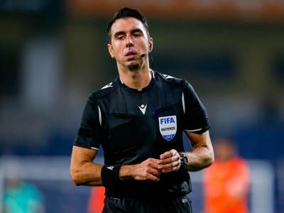  Arda Kardesler turski fudbalski sudija 