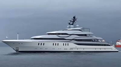  Super jahta Tango.jpg 