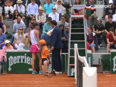  Irina-Kamelija Begu bacila reket u publiku 