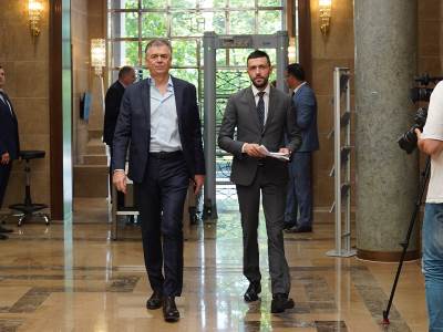  ASK: Gvozdenović prekršio zakon jer je prihvatio avionske karte i smještaj u Dubaiju koje je platio  