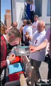  mladoženja smrcena svadbi 