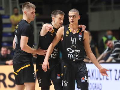  Mladi i talentovani Jam Madar će od starta priprema biti na raspolaganju Željku Obradoviću. 