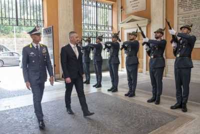  Veoma je značajna saradnja crnogorske policije i italijanske Guarda di Finanza. 