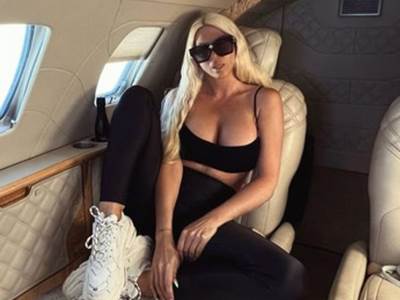  Jelena Karleuša otputovala sa ćerkama u Tursku 