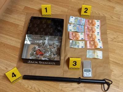  uhapšena osoba zbog ulične prodaje narkotika 