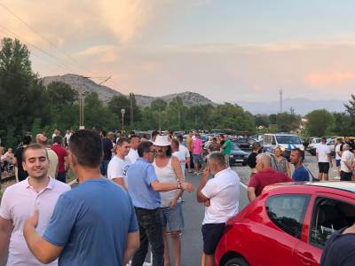  PROTEST U ZETI ZBOG OPSTINE 