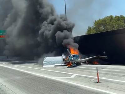  avion se srusio u kaliforniji 