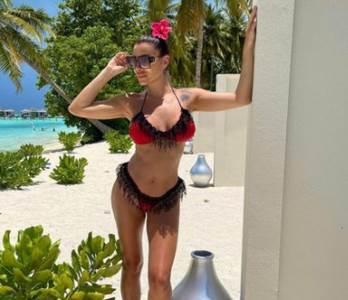  Mia Borisavljević koristi fotosop 