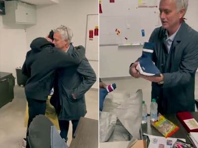  Žoze Murinjo kupio patike Feliksu Đanu  