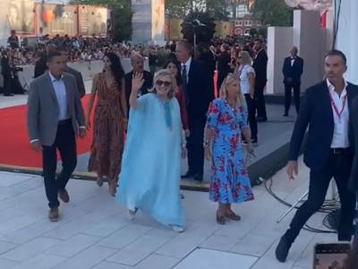  Hilari Klinton posetila je filmski festival u Veneciji. 