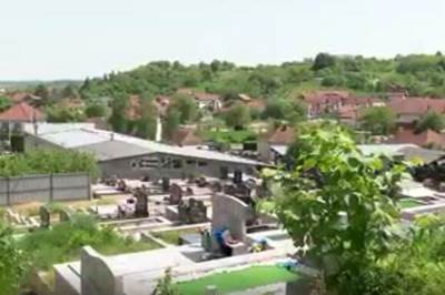  Čovjek sam sebi podigao spomenik 