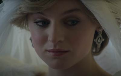  Pogledajte šok izdanje glumice koja igra princezu Dajanu! 