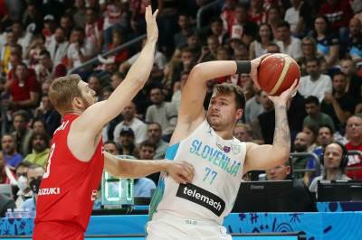  slovenija ispala na eurobasketu  