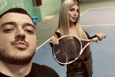  dalila dobila poklon od decka 