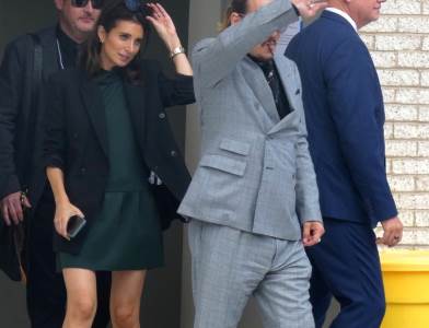  nova djevojka džonija depa zgodna 