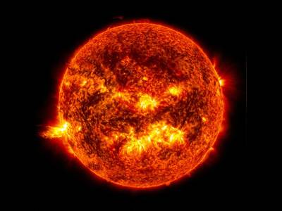  Očekuje se da izbačeni materijal iz ekvatorijalne rupe u Sunčevoj atmosferi stigne do Zemlje 1. okto 