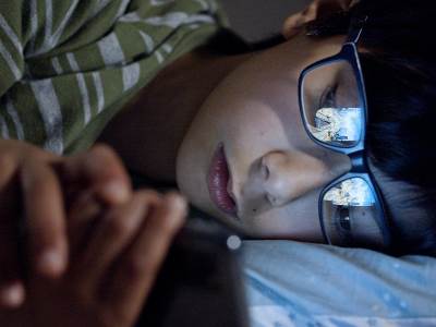  Kako djeca gube jednu noć sna nedjeljno zbog društvenih mreža 