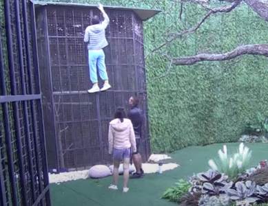 Učesnica Zadruge Tamara Ćosić je činila sve kako bi pobjegla iz rijalitija   Učesnica Zadruge Tamara Ćosić je činila sve kako bi pobjegla iz rijalitija