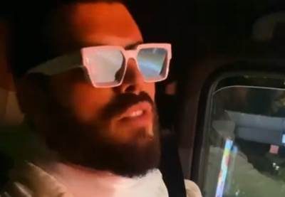  Samoprozvani "bog obrva" potvrdio da njegova djeca neće ići u školu 