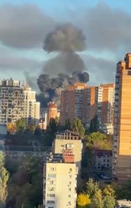  Krmlja je saopštio da su jutros gađali energetske, vojne i komunkacione čvorove Ukrajine. 