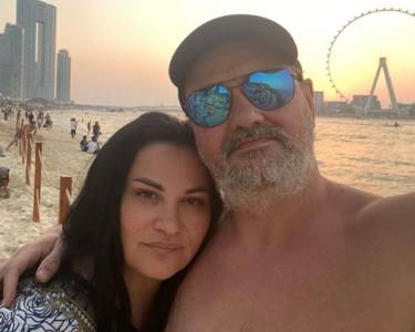  Jana Todorović je sa suprugom i ćerkom otputovala u Dubai 