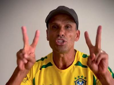  Nekadašnji brazilski fudbaler teško je podneo poraz njegove opcije na predsedničkim izborima u svojo 