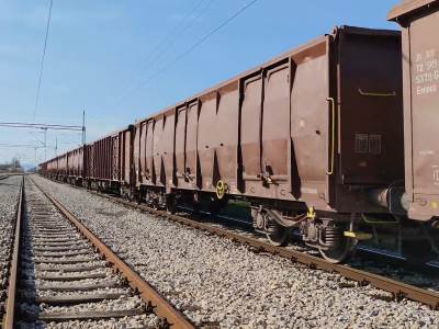  Rano jutros je došlo do iskakanja jednog dijela vagona sa šina u kojem se nalazi fosforna kiselina! 