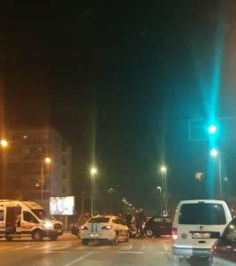  DVIJE OSOBE POVRIJEĐENE U UDESU NA BULEVARU SVETOG PETRA CETINJSKOG 