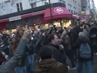  haos na ulicama pariza kurdi protestuju  