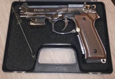  policija identifikovala lica koja su pucala u vazduh iz automobila 