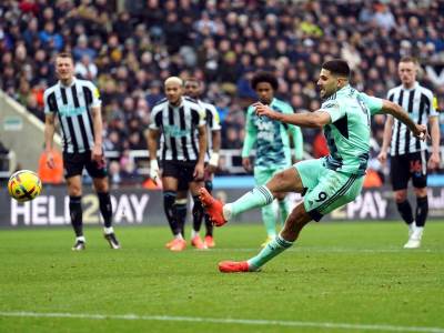  Aleksandar Mitrović 