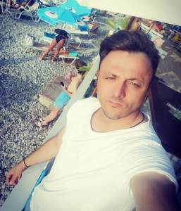  Daniel Kajmakoski se vratio na mesto zločina: Opet pevao na mestu gde su ga kidnapovali, jedno je kr 