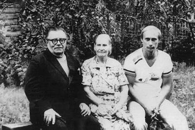  kako je izgledao putin kad je bio mali  