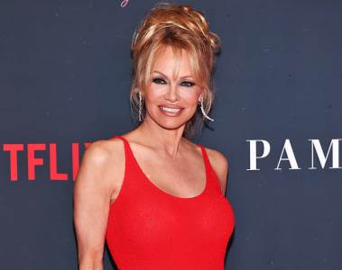  pamela anderson na premijeri filma  