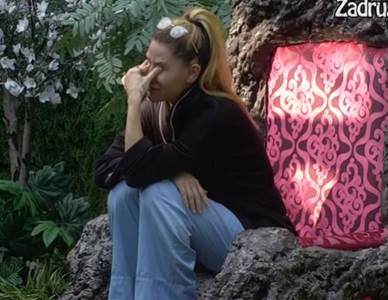  ana curcic ne razgovara sa zvezdanom 