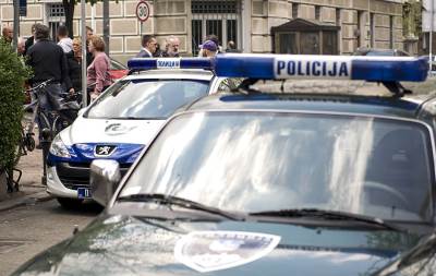 Ćerka godinama bila u kadi    Ćerka godinama bila u kadi