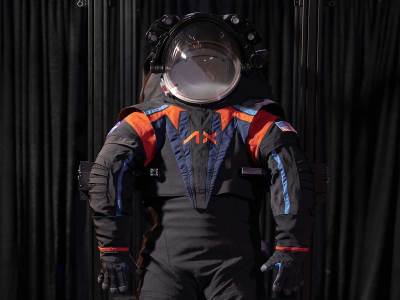  Prada dizajnirala svemirska odijela za put na Mjesec 