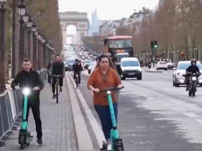  Pariz zabranio e-skutere 