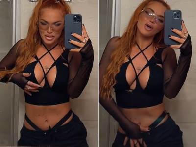  Teodora Džehverović se mazi u kupatilu  