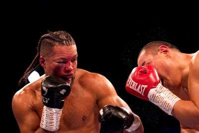  Žilei Žang je u šest rundi isprebijao velikog favorita Džoa Džojsa 