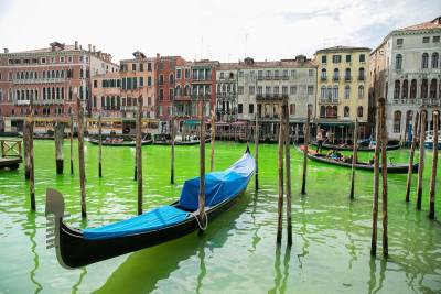  Otkrivena supstanca zbog koje je voda u Veneciji pozelenjela 