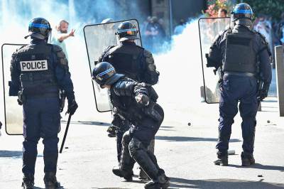  Sukob francuske policije sa demonstantima 