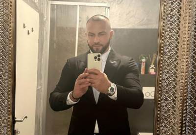  Pjevač otkrio detalje iz mračne prošlosti 